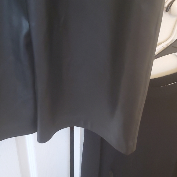 Rompers - Picture 3 of 4